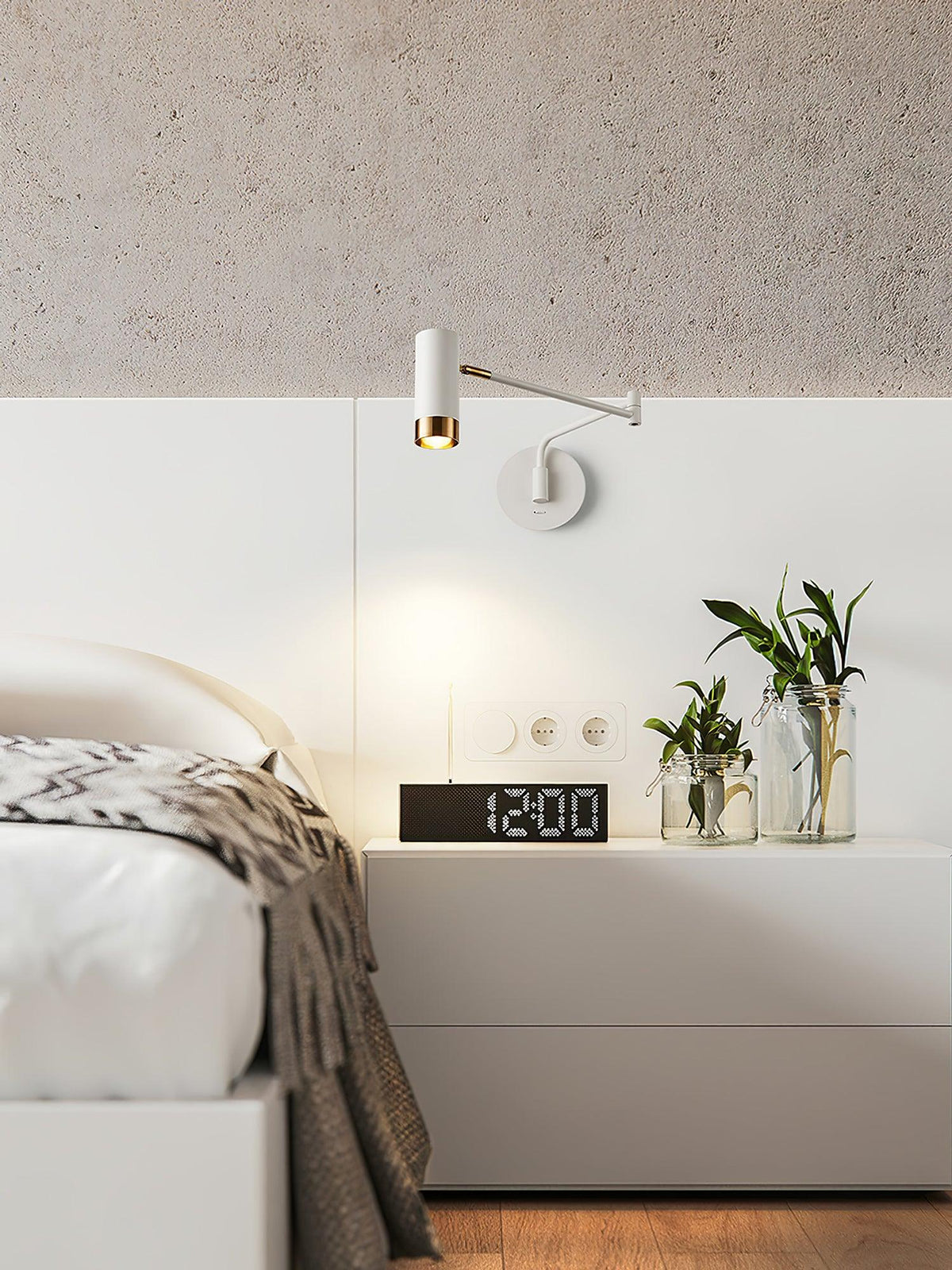 Nirerana Linear Wall Light