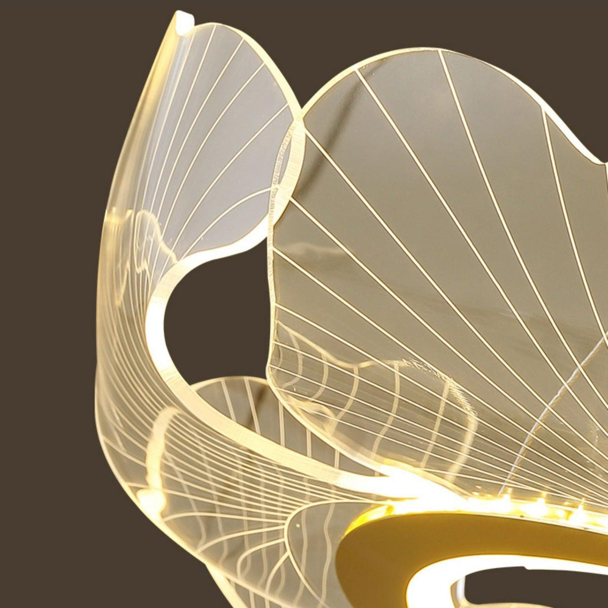 Delvani Leaf Chandelier