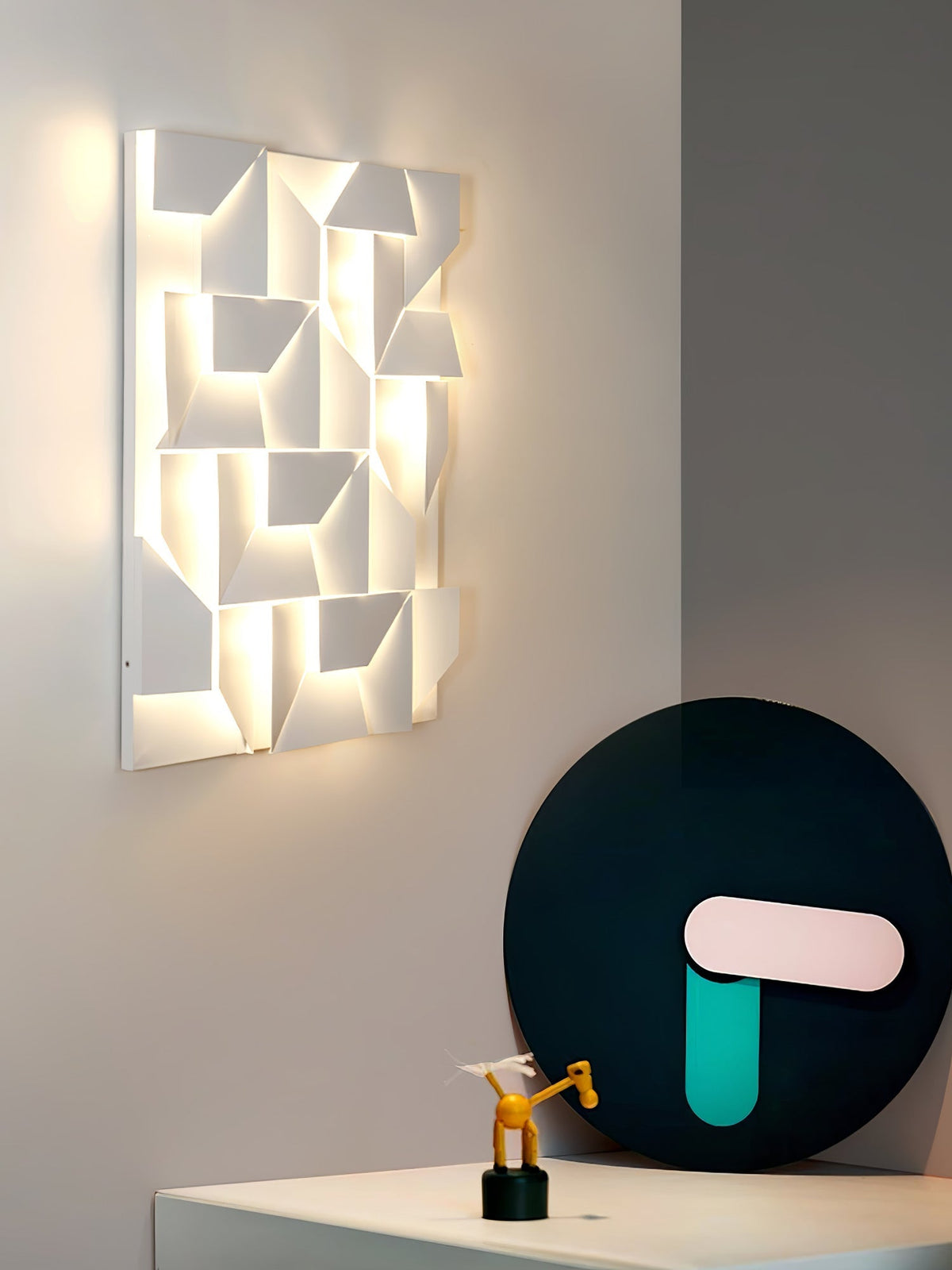 Tinunan Geometric Wall Light