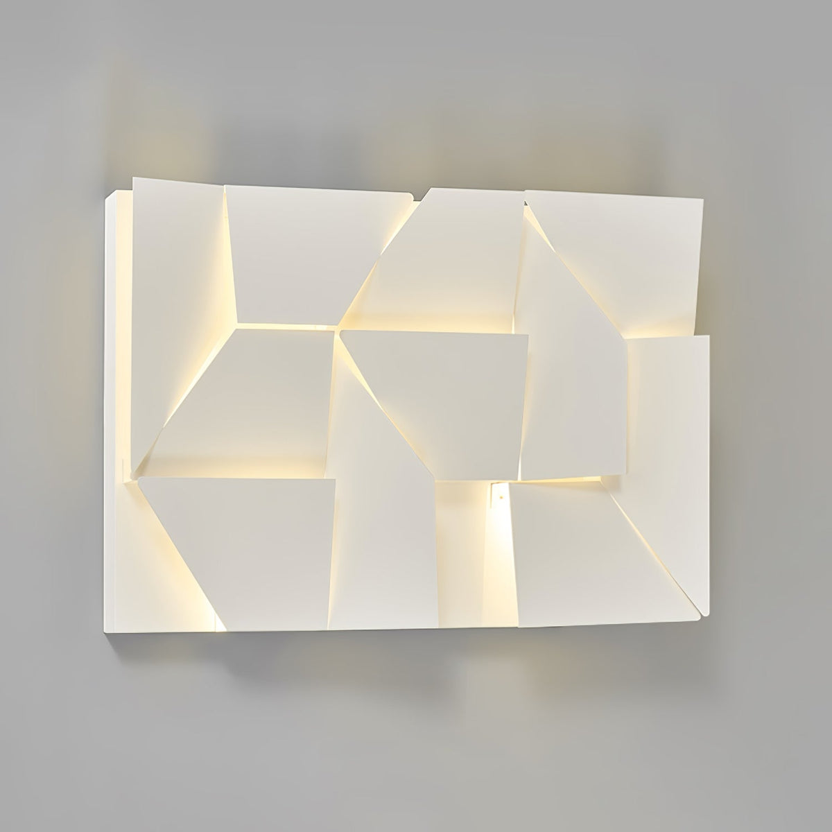 Tinunan Geometric Wall Light