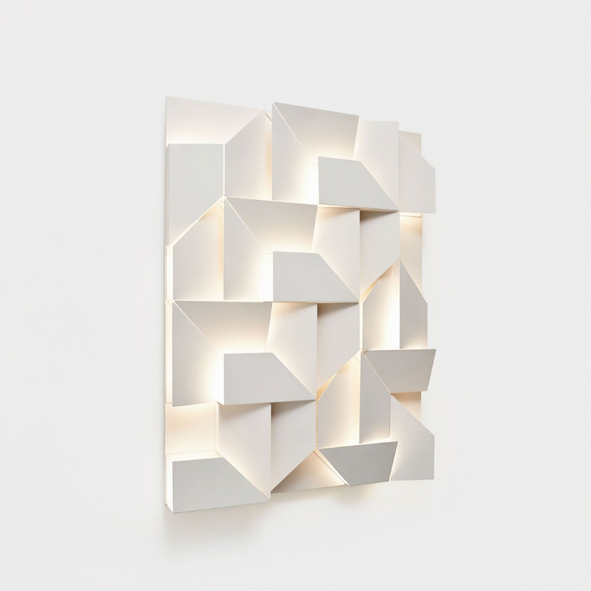 Tinunan Geometric Wall Light