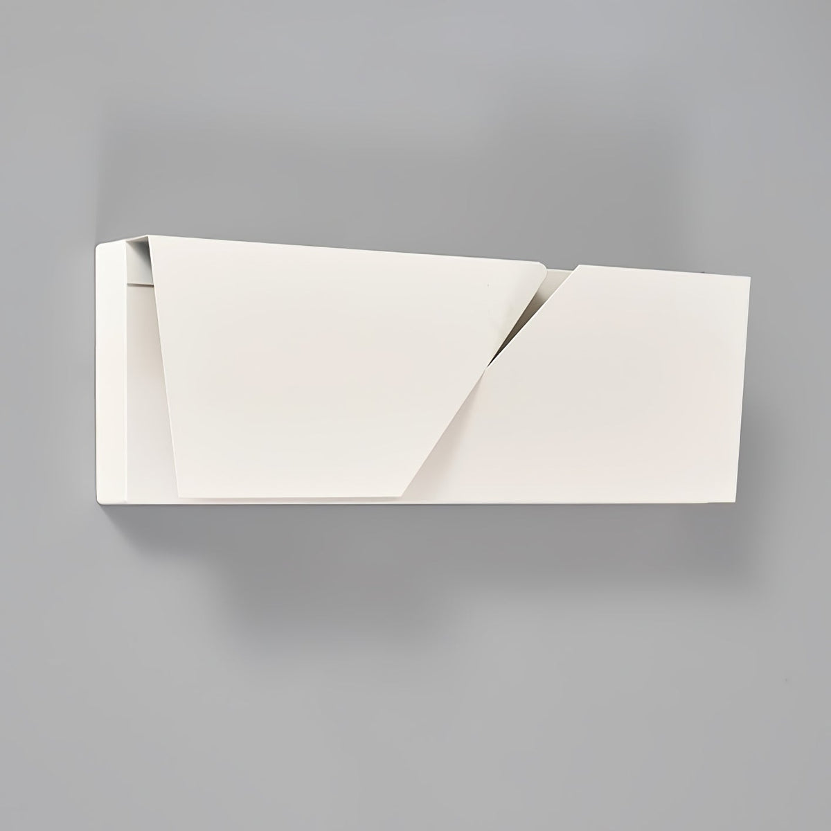 Tinunan Geometric Wall Light