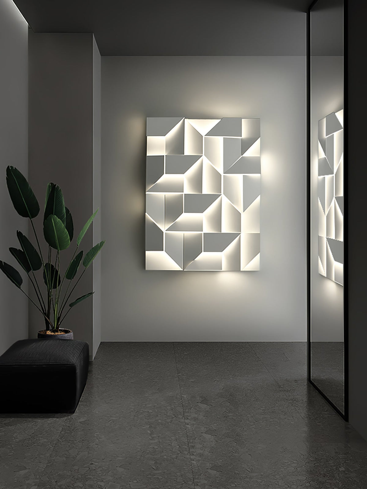 Tinunan Geometric Wall Light