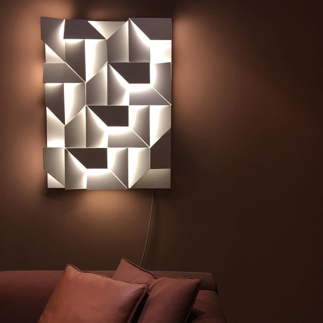 Shadows Grand Sconce – detail 32