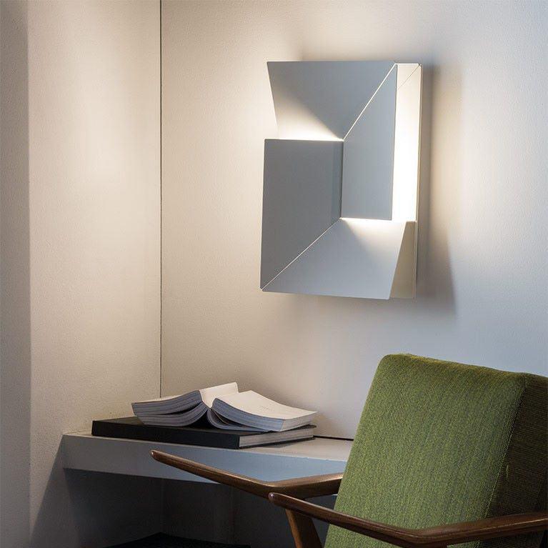 Shadows Grand Sconce – detail 17