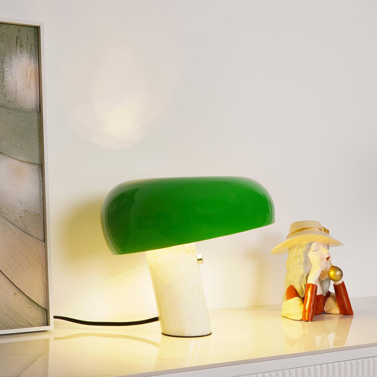 Stoskeni Table Lamp
