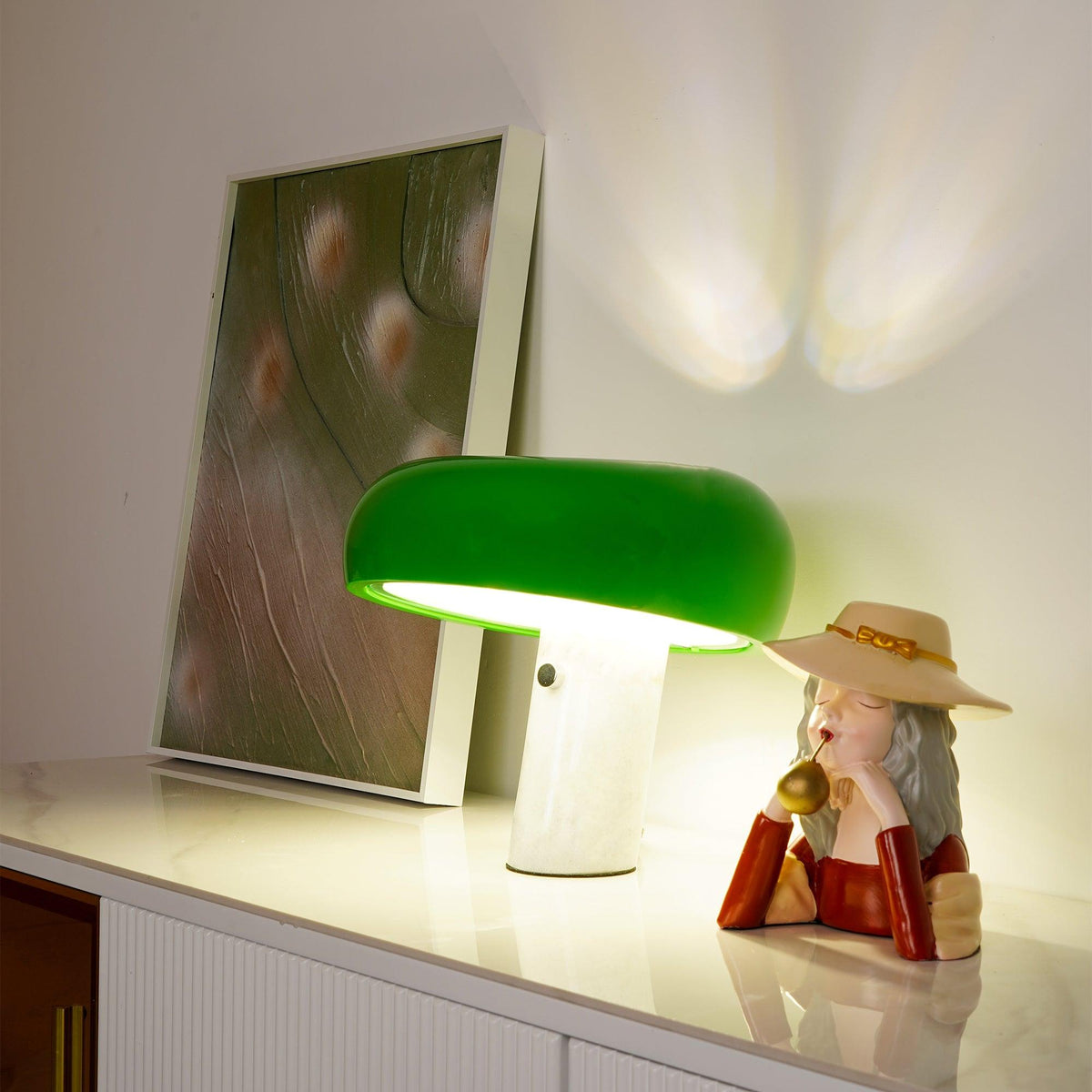 Stoskeni Table Lamp