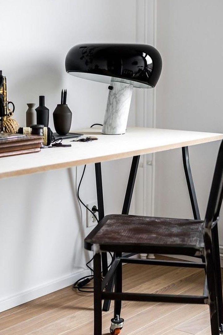 Stoskeni Table Lamp