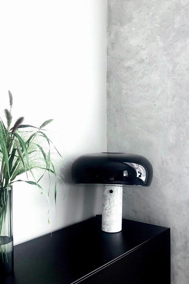 Stoskeni Table Lamp