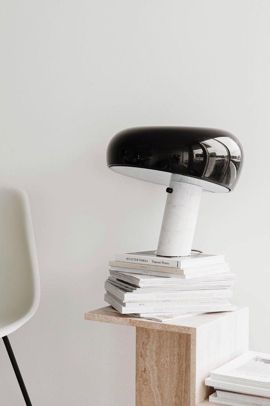 Stoskeni Table Lamp