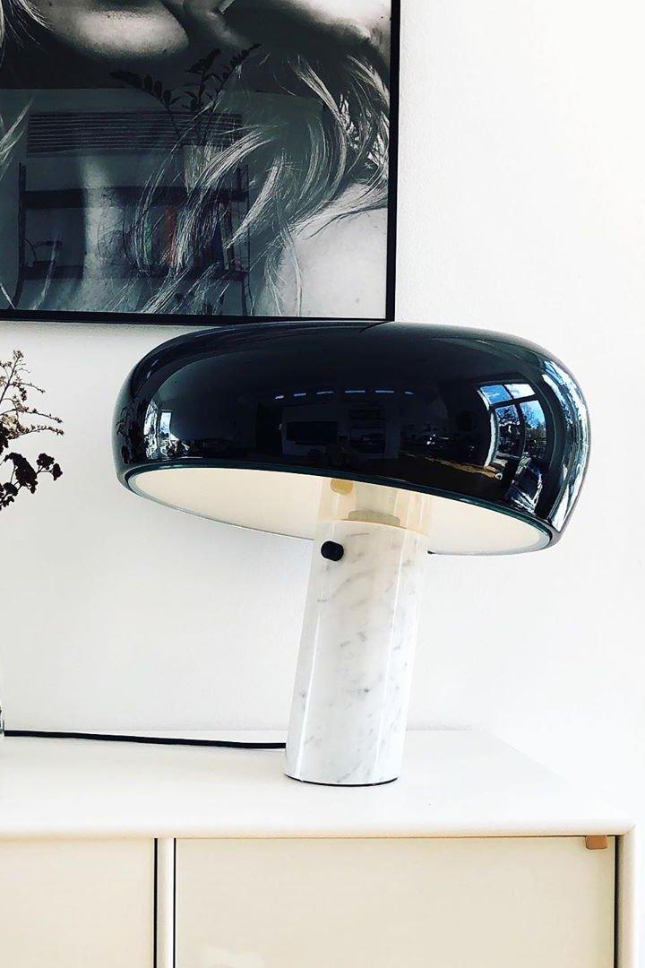 Stoskeni Table Lamp