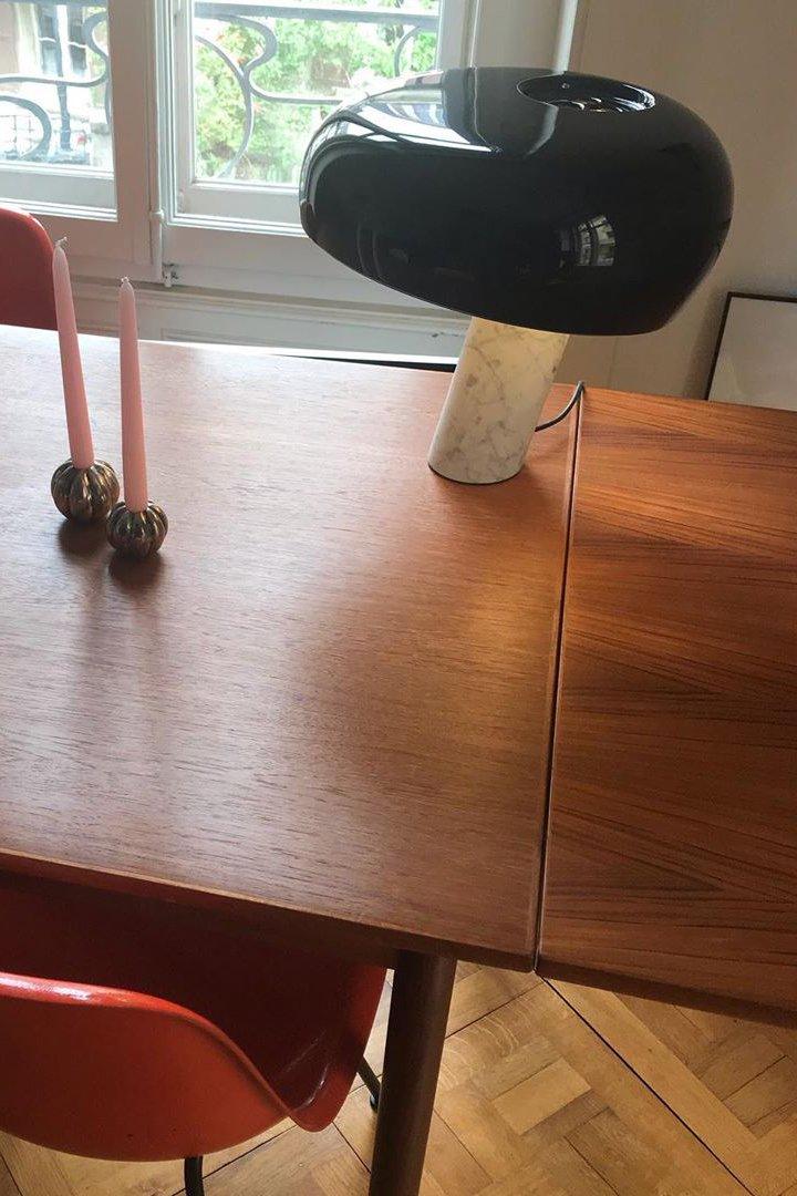 Stoskeni Table Lamp