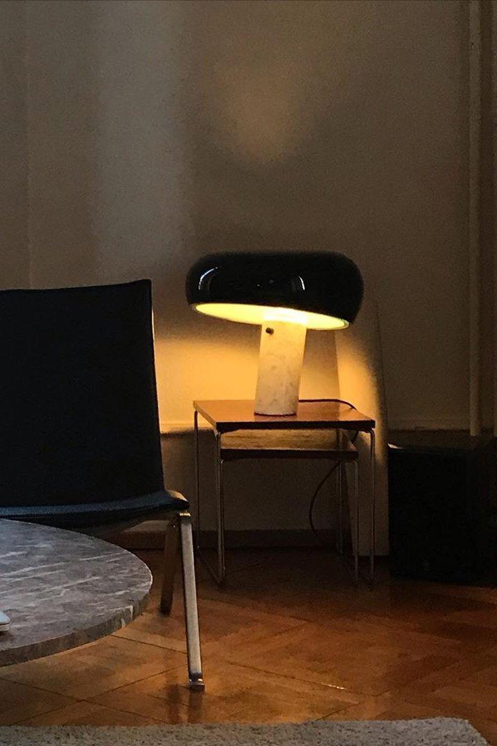 Stoskeni Table Lamp