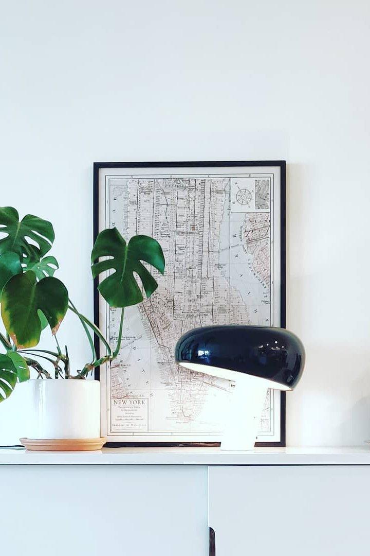 Stoskeni Table Lamp