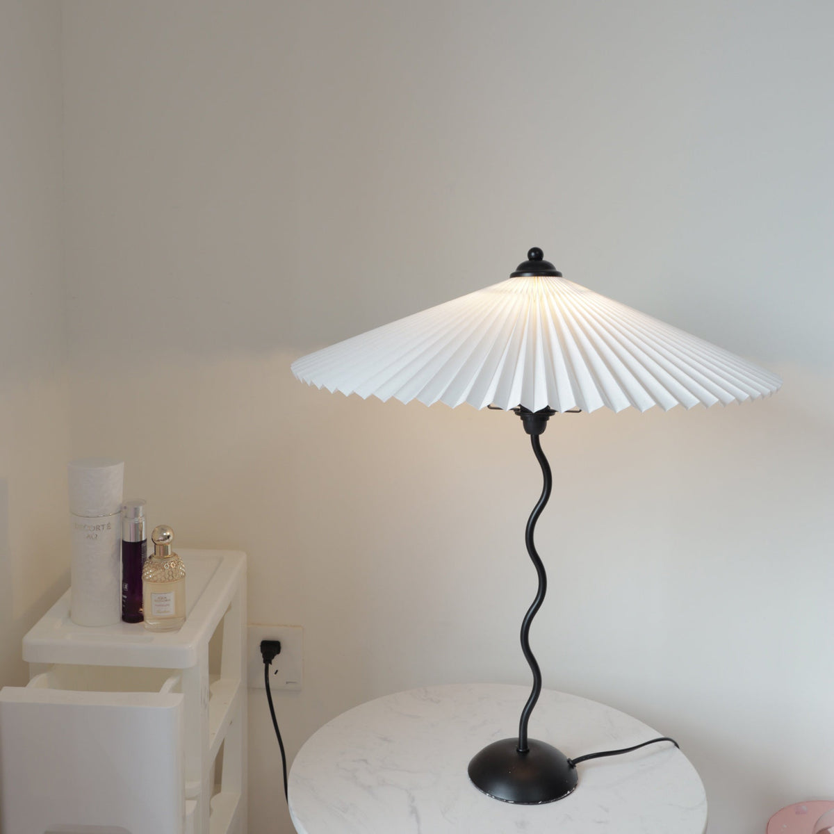 Rodegilo Wavy Table Lamp