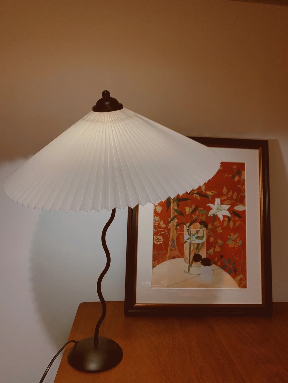 Rodegilo Wavy Table Lamp