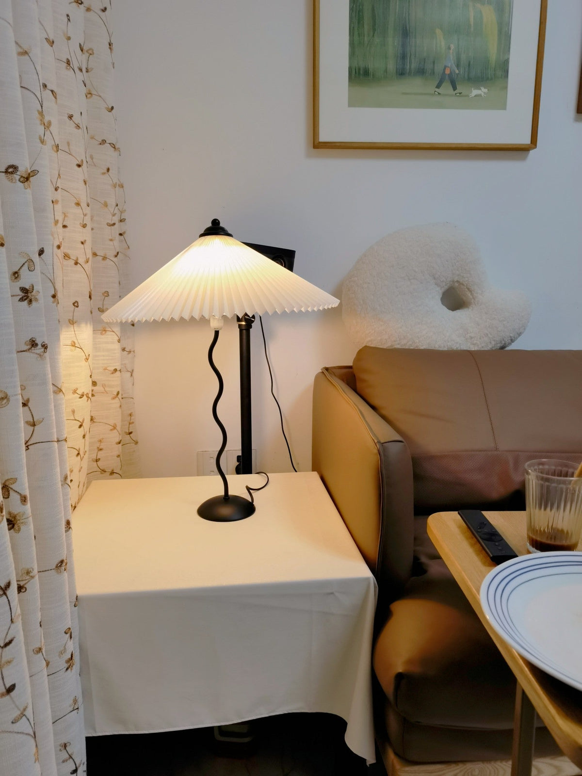 Rodegilo Wavy Table Lamp