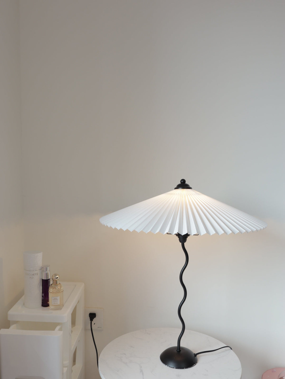 Rodegilo Wavy Table Lamp