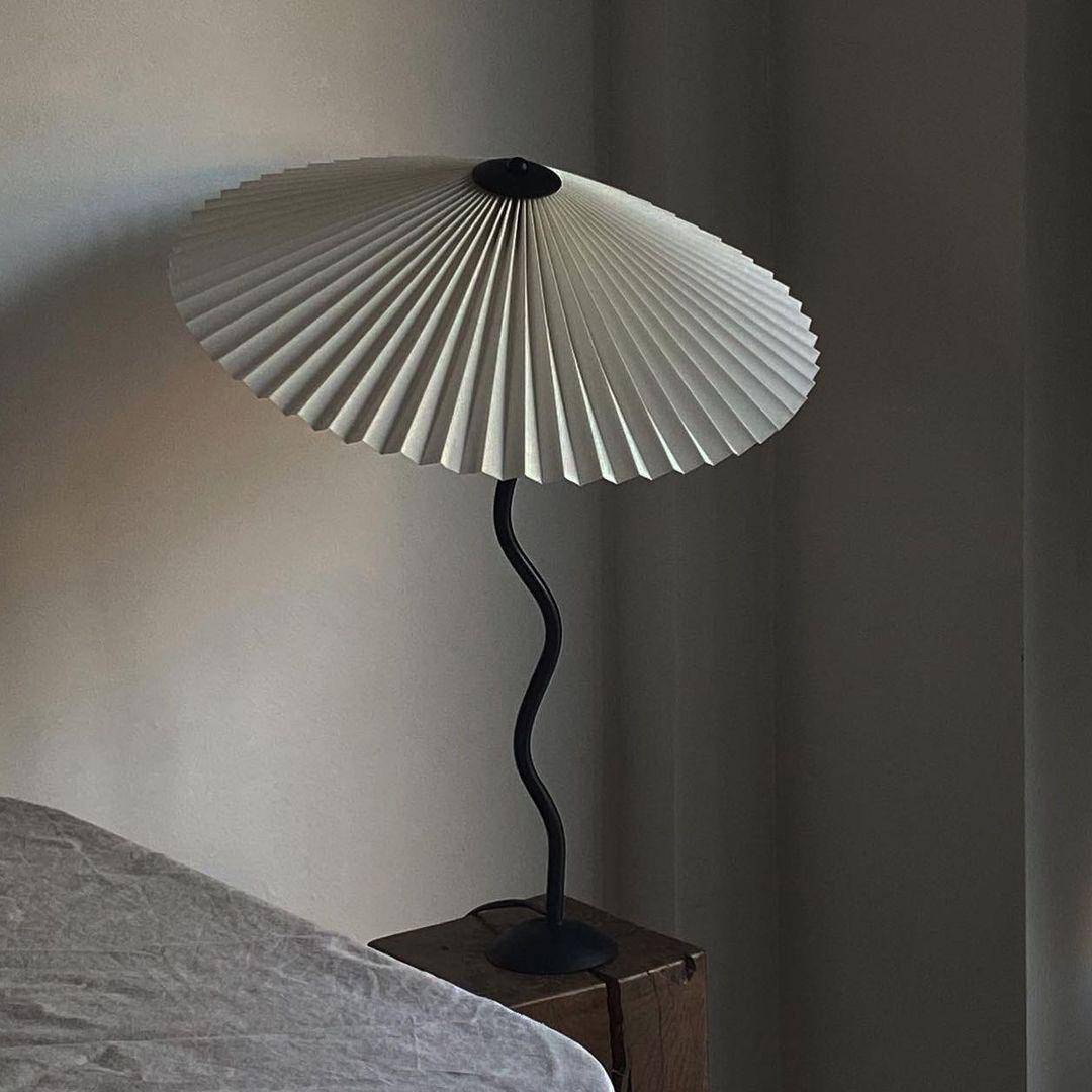 Rodegilo Wavy Table Lamp