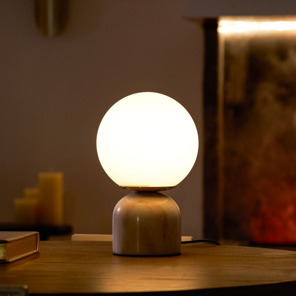 Lamiro Globe Table Lamp