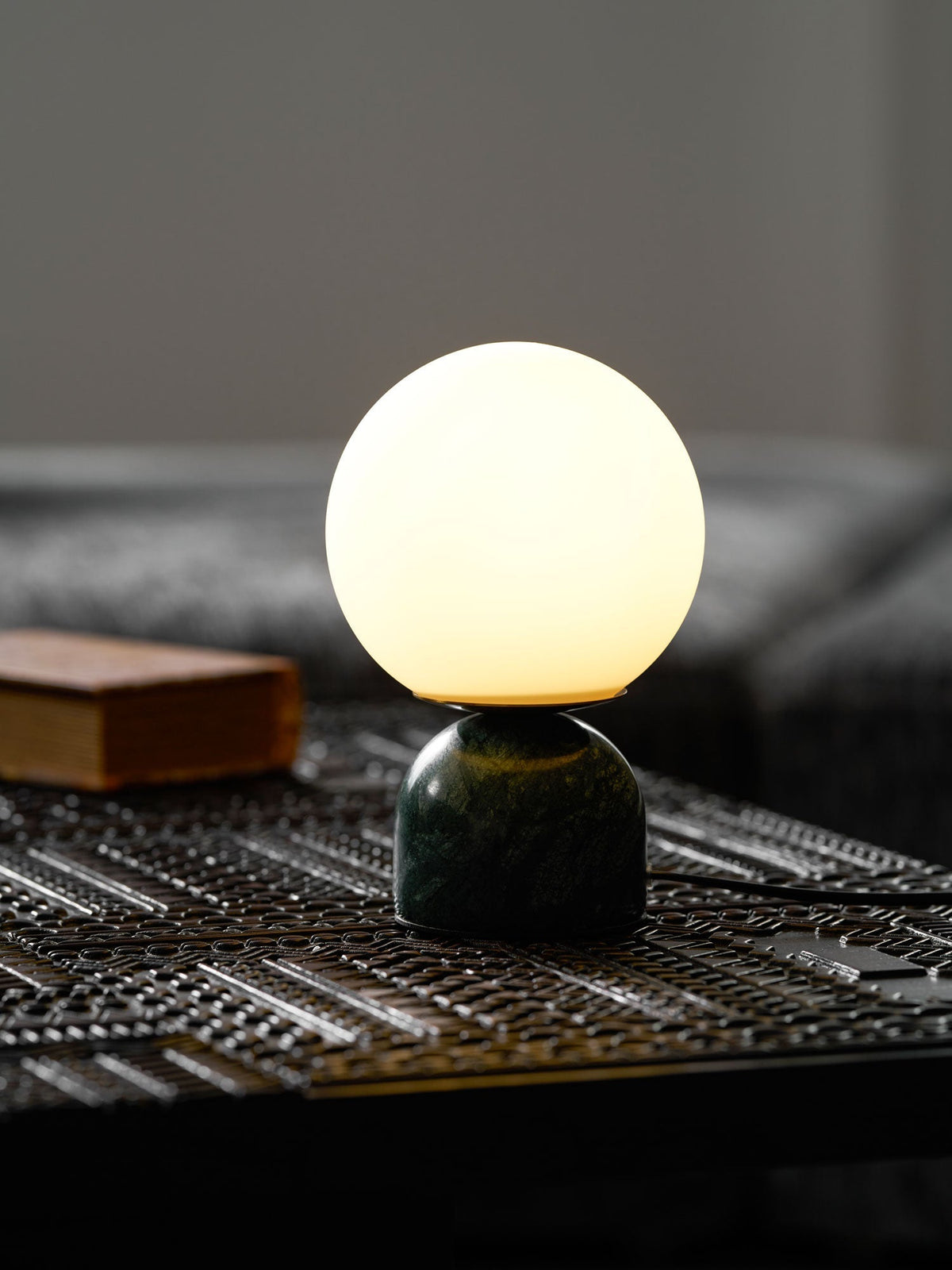 Lamiro Globe Table Lamp