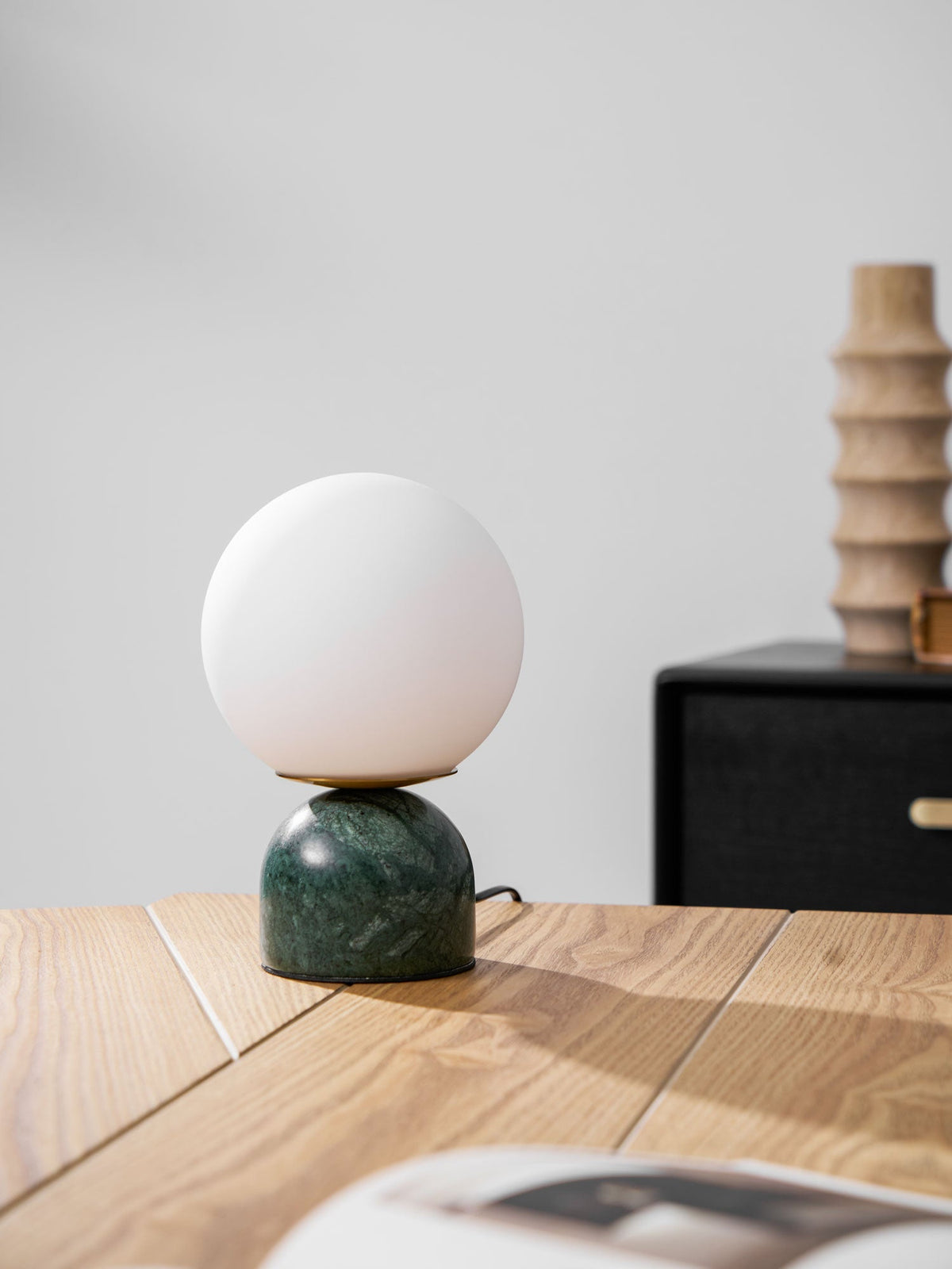 Lamiro Globe Table Lamp