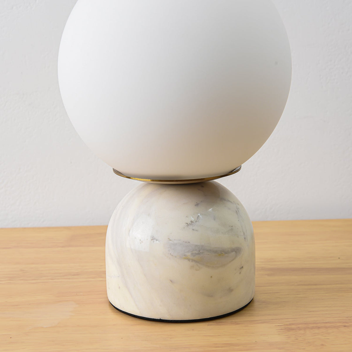 Lamiro Globe Table Lamp