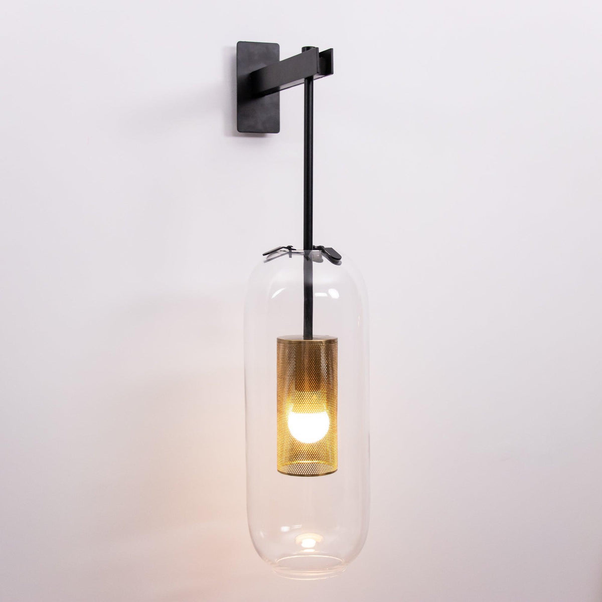 Nareli Globe Wall Light