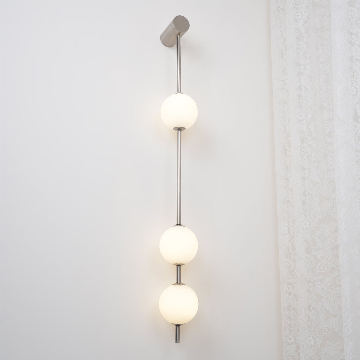 Glema Globe Wall Light