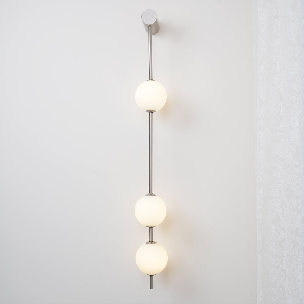 Glema Globe Wall Light