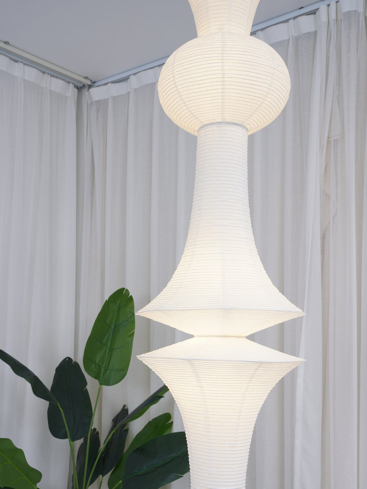 Hotevor Pendant Light