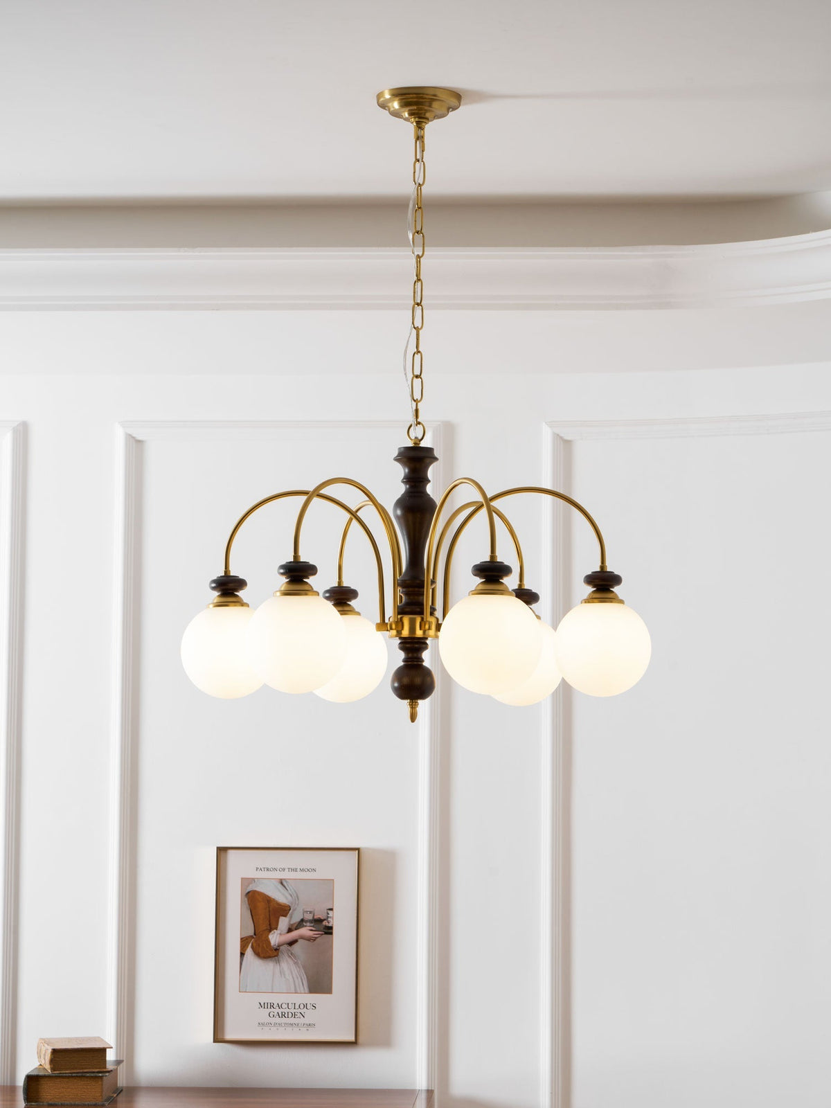 Kuro Classic Chandelier