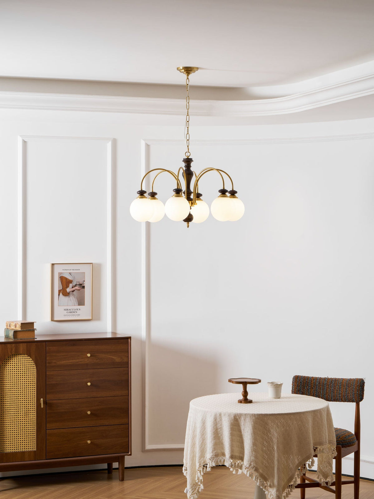Kuro Classic Chandelier