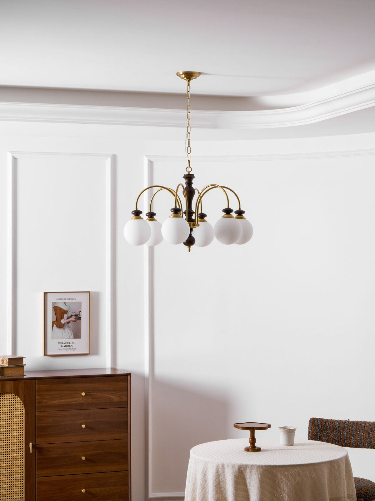 Kuro Classic Chandelier
