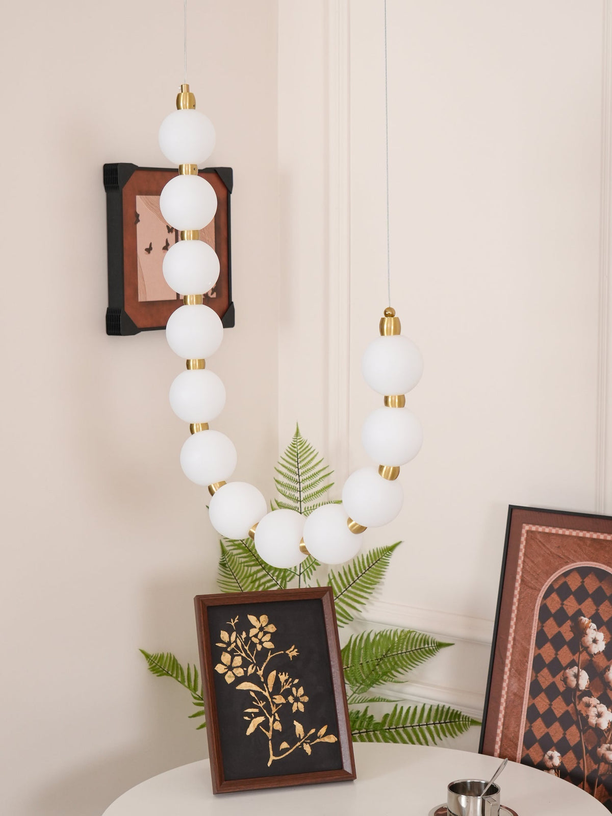 Vunelan Globe Chandelier