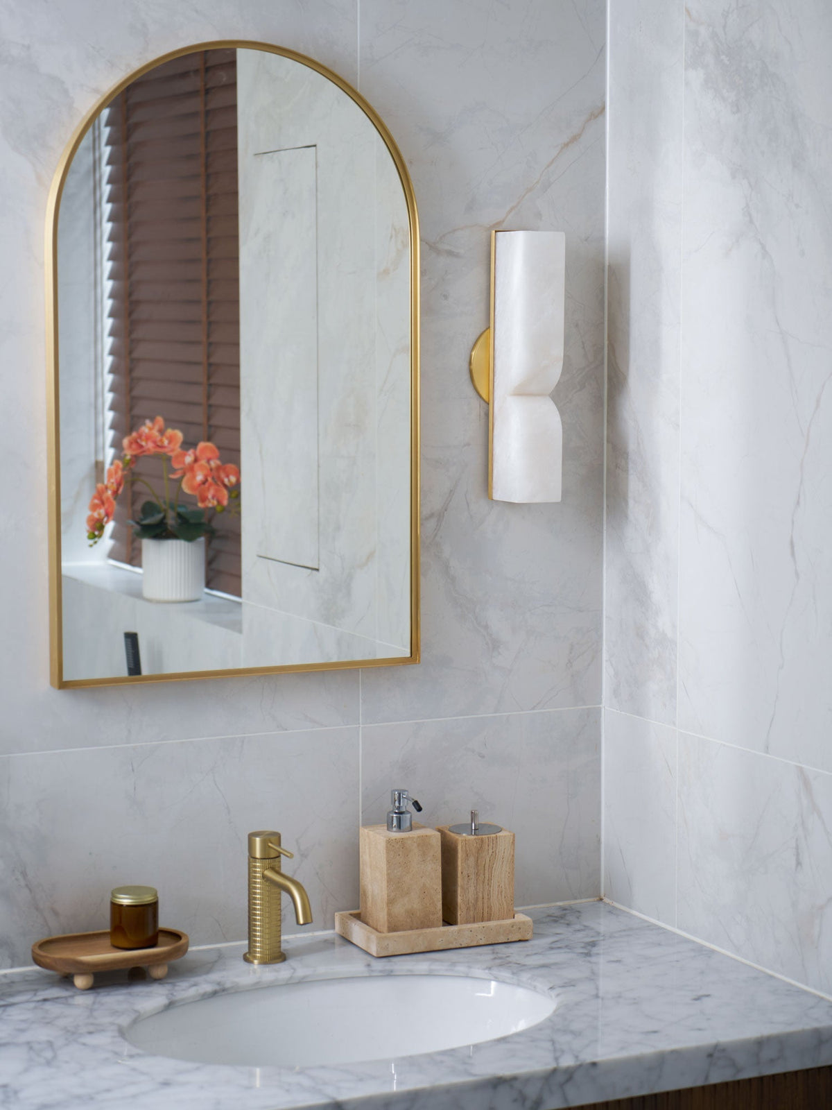 Bradamer Sculptural Wall Light