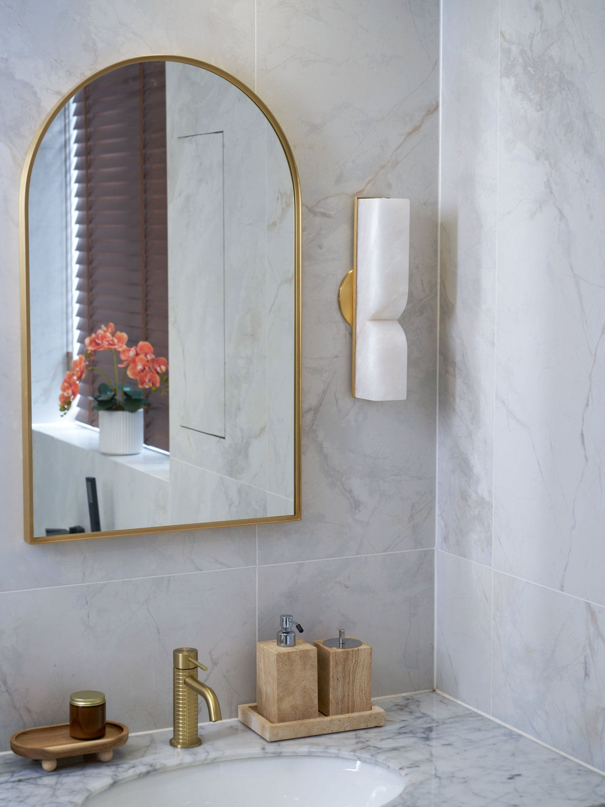 Bradamer Sculptural Wall Light