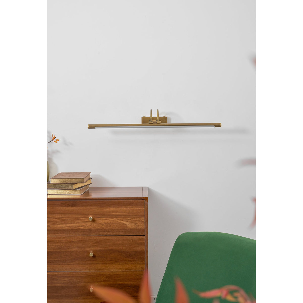 Pisali Linear Wall Light