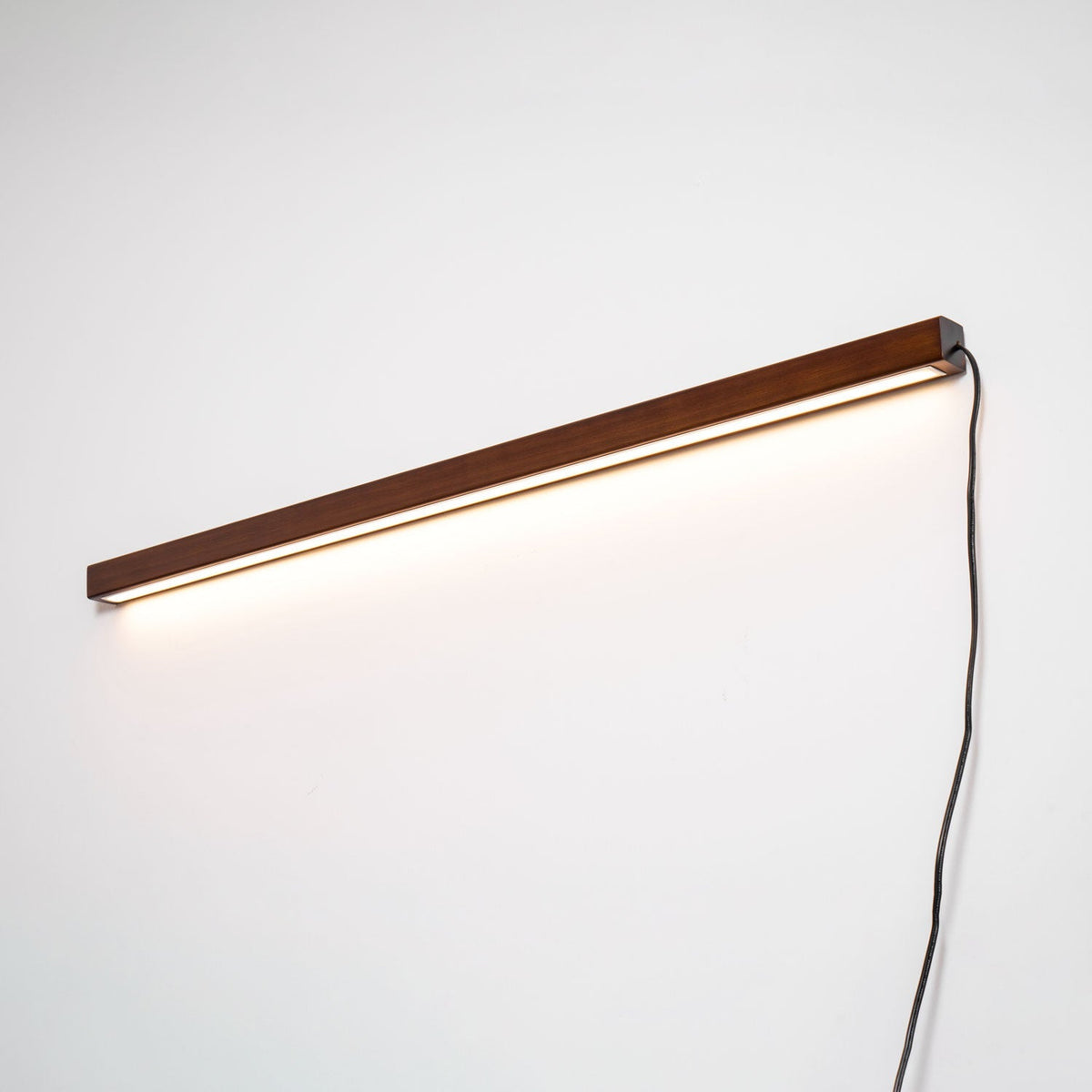 Nelvina Linear Wall Light