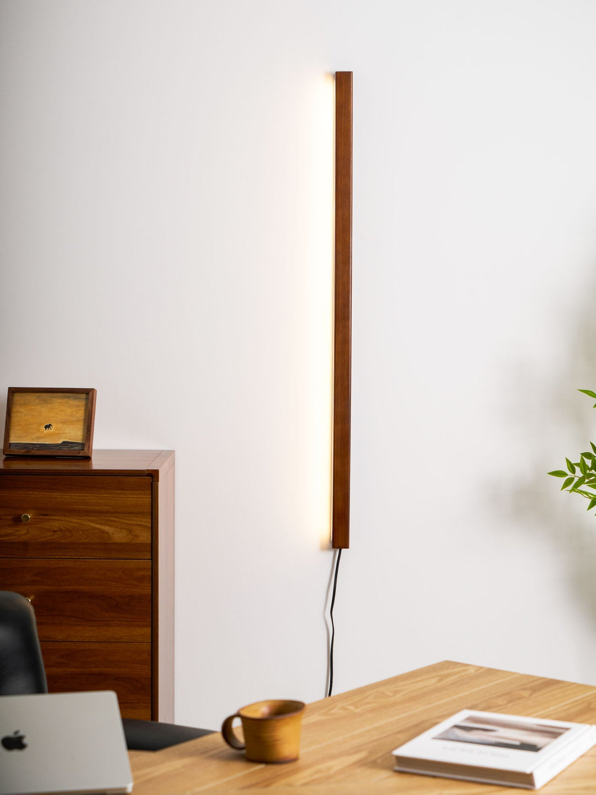 Nelvina Linear Wall Light