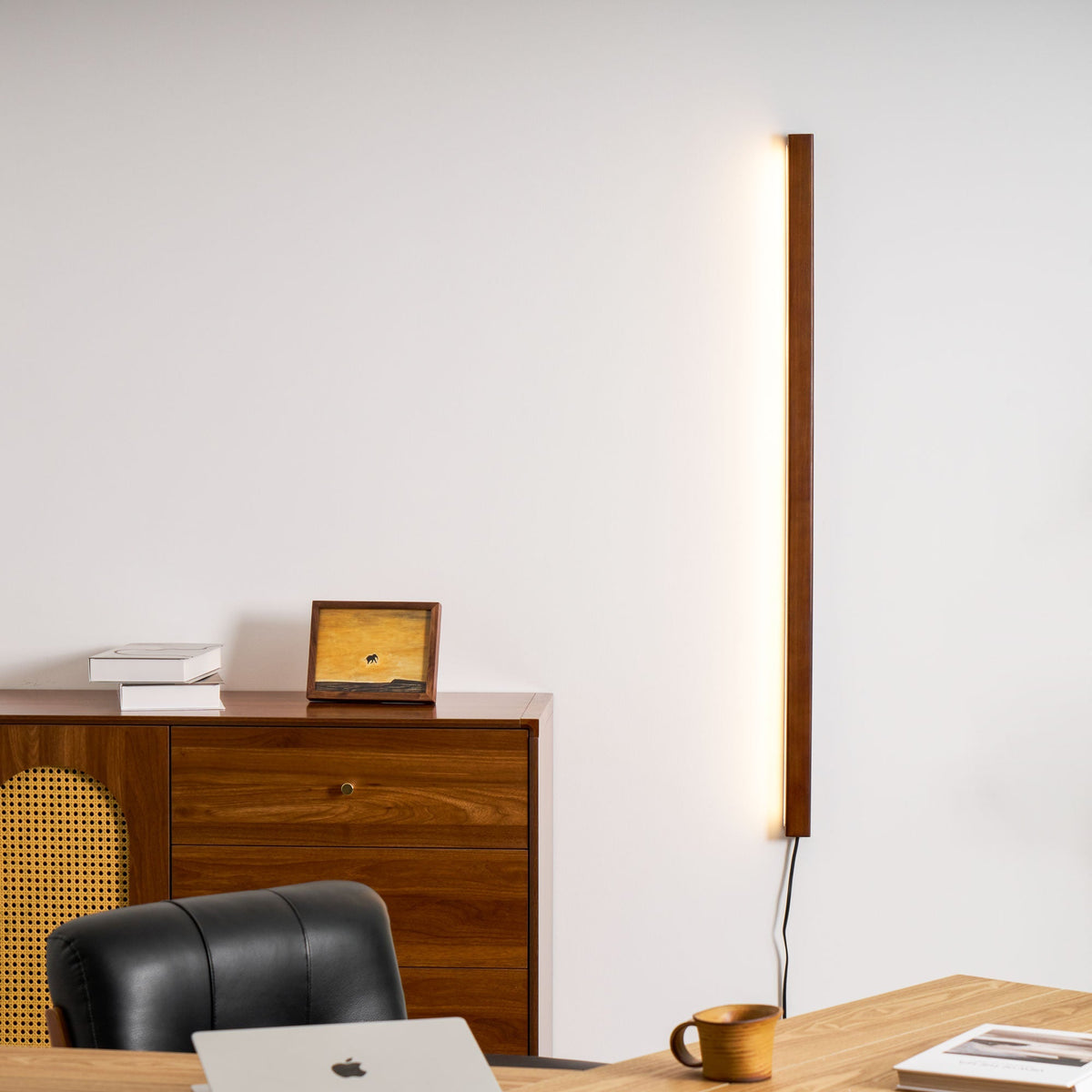 Nelvina Linear Wall Light
