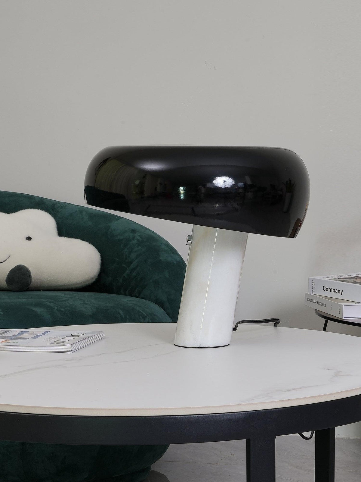 Stoskeni Table Lamp
