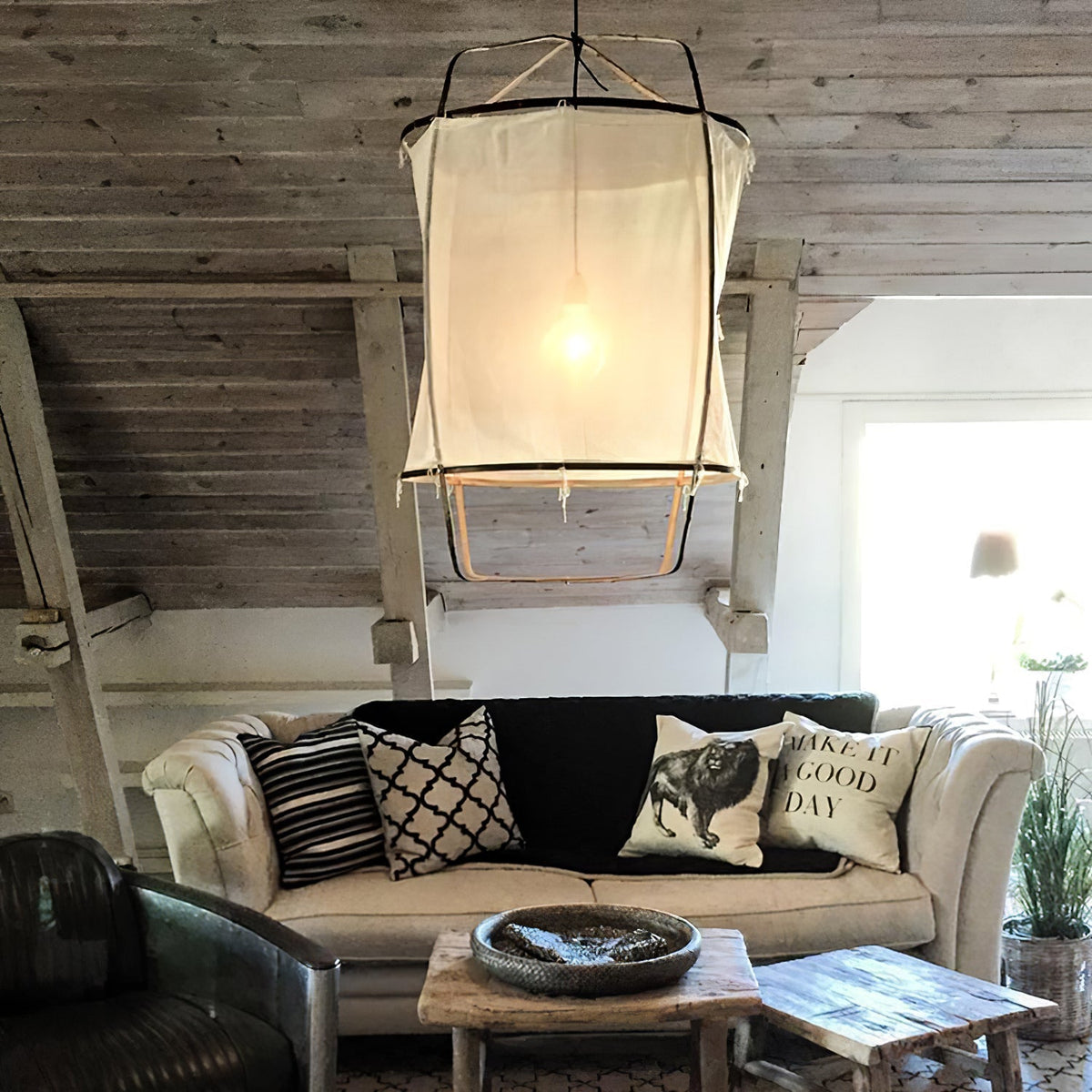 Kodonar Pendant Light