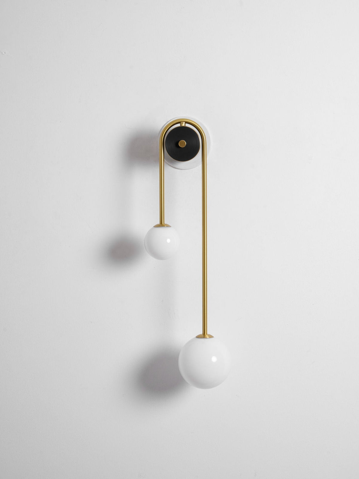 Jikelis Arched Wall Light