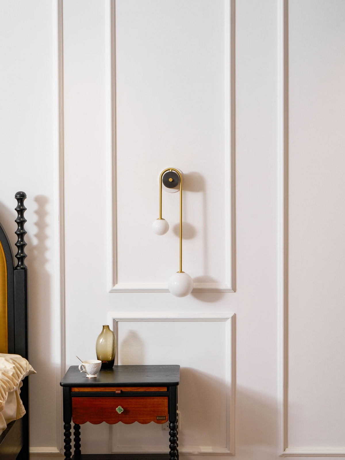 Jikelis Arched Wall Light