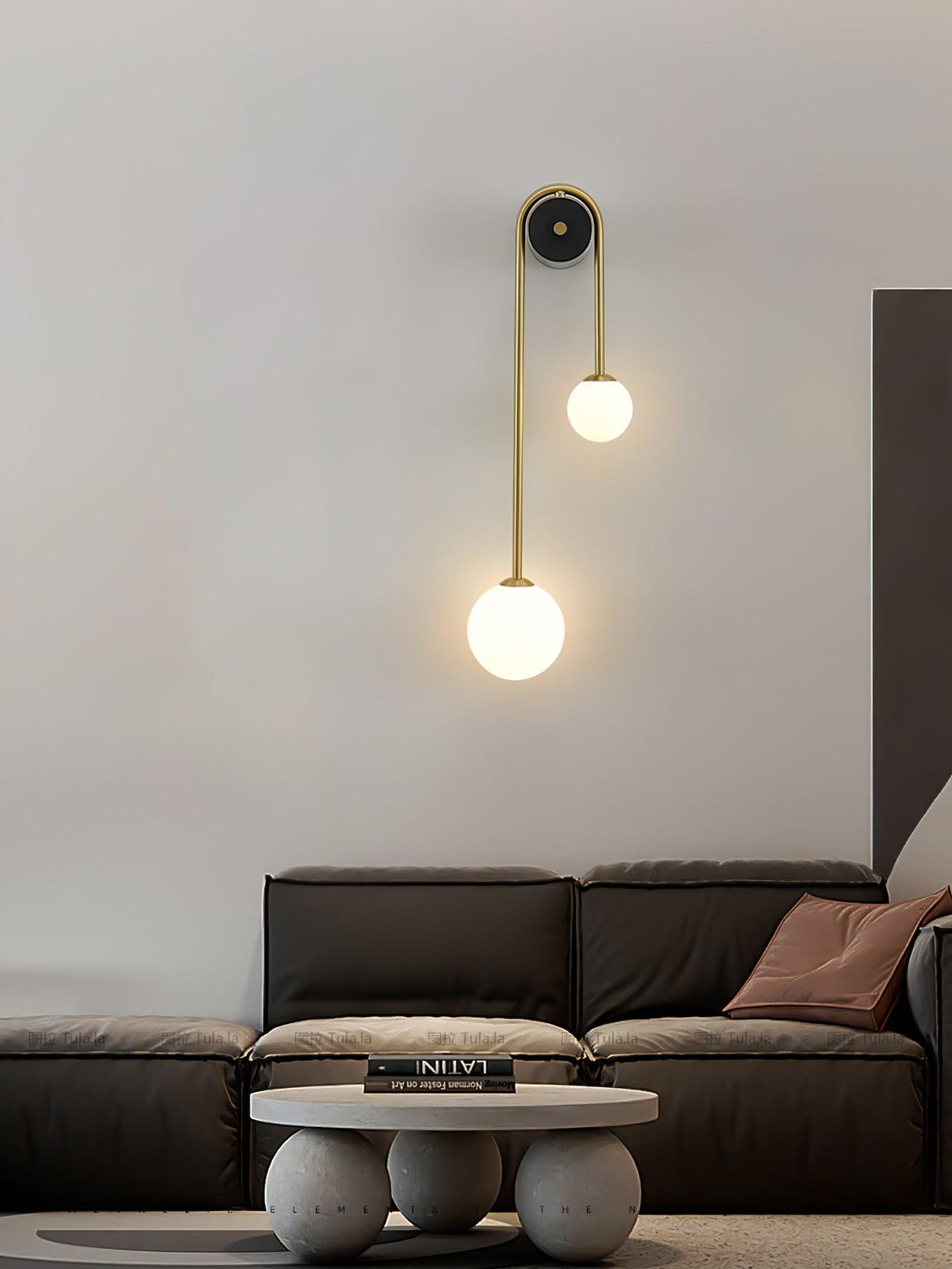 Jikelis Arched Wall Light
