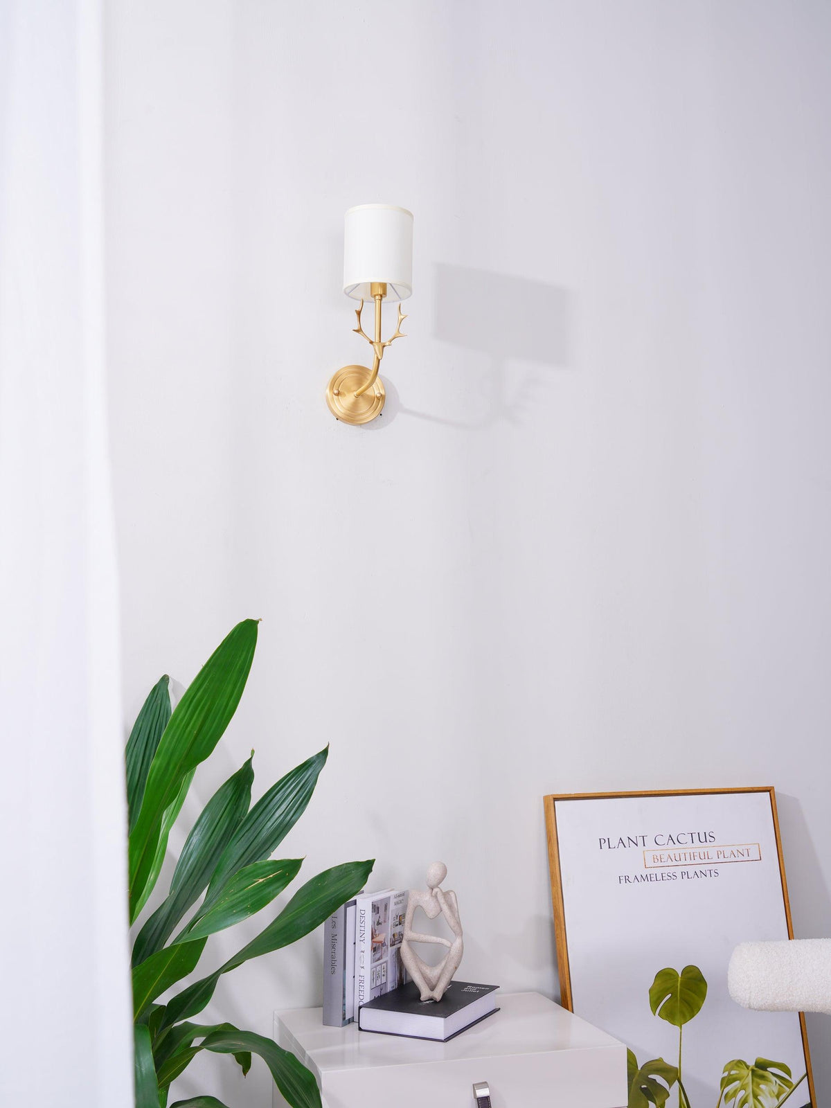 Vemia Deer Wall Light
