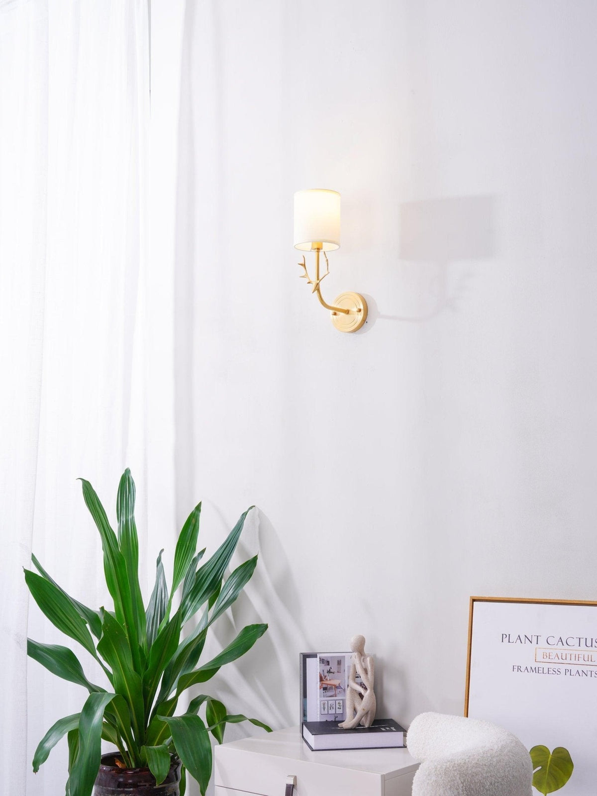 Vemia Deer Wall Light
