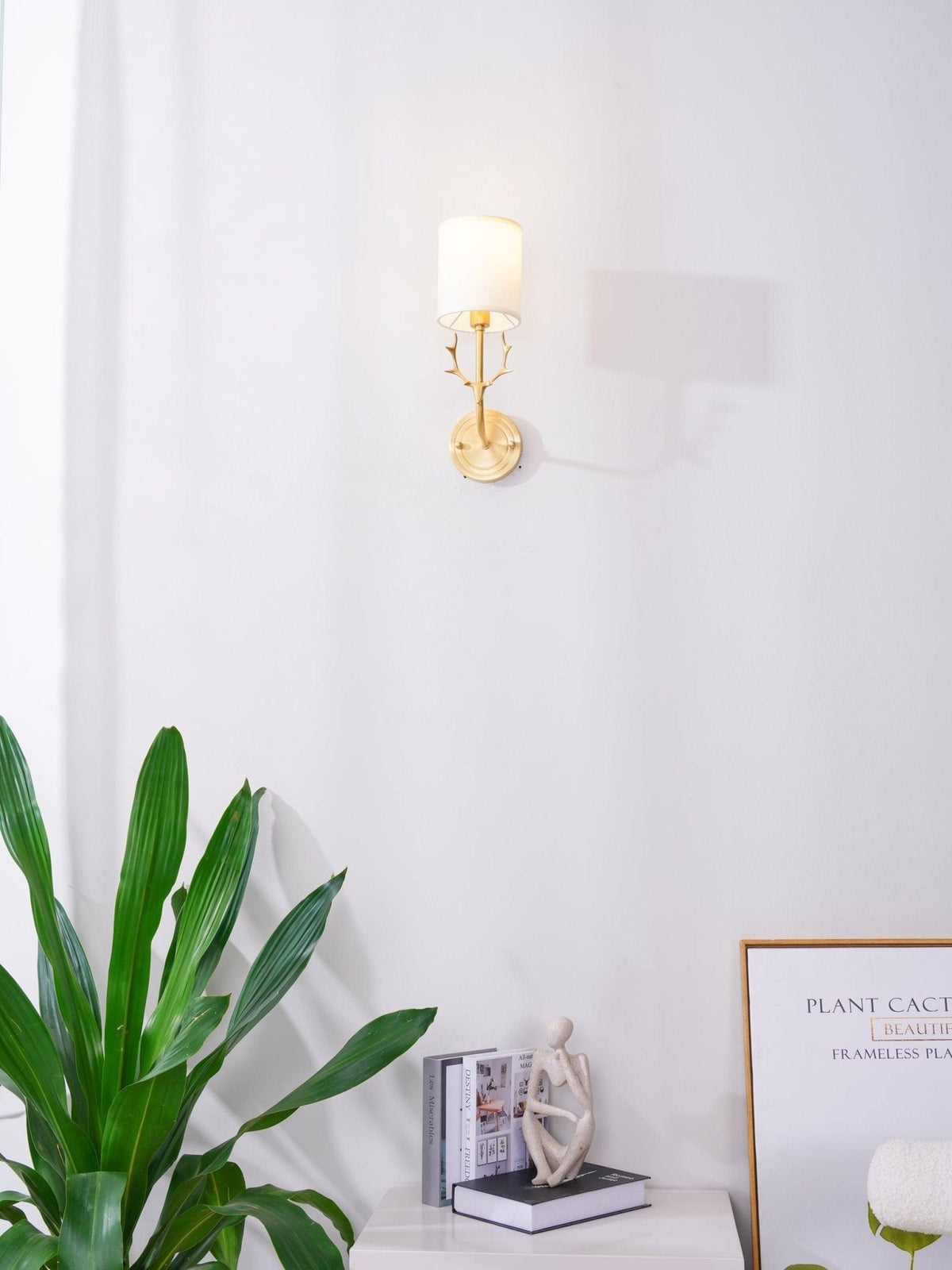 Vemia Deer Wall Light