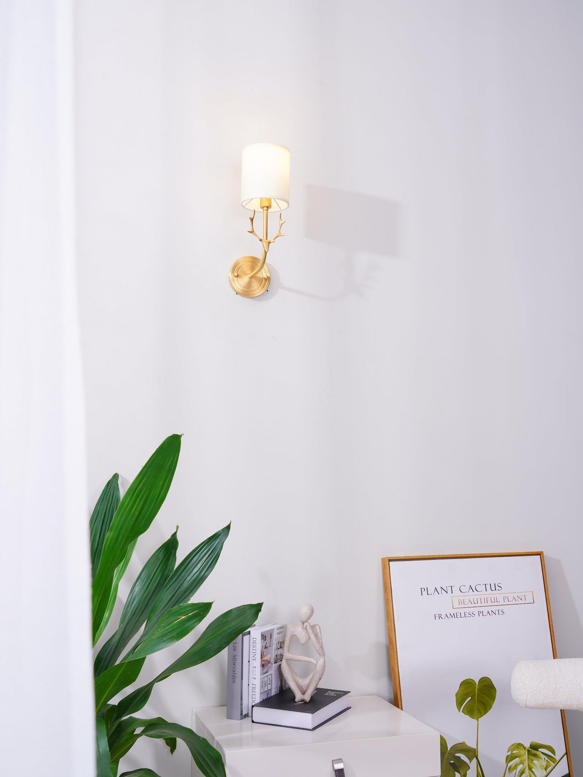 Vemia Deer Wall Light